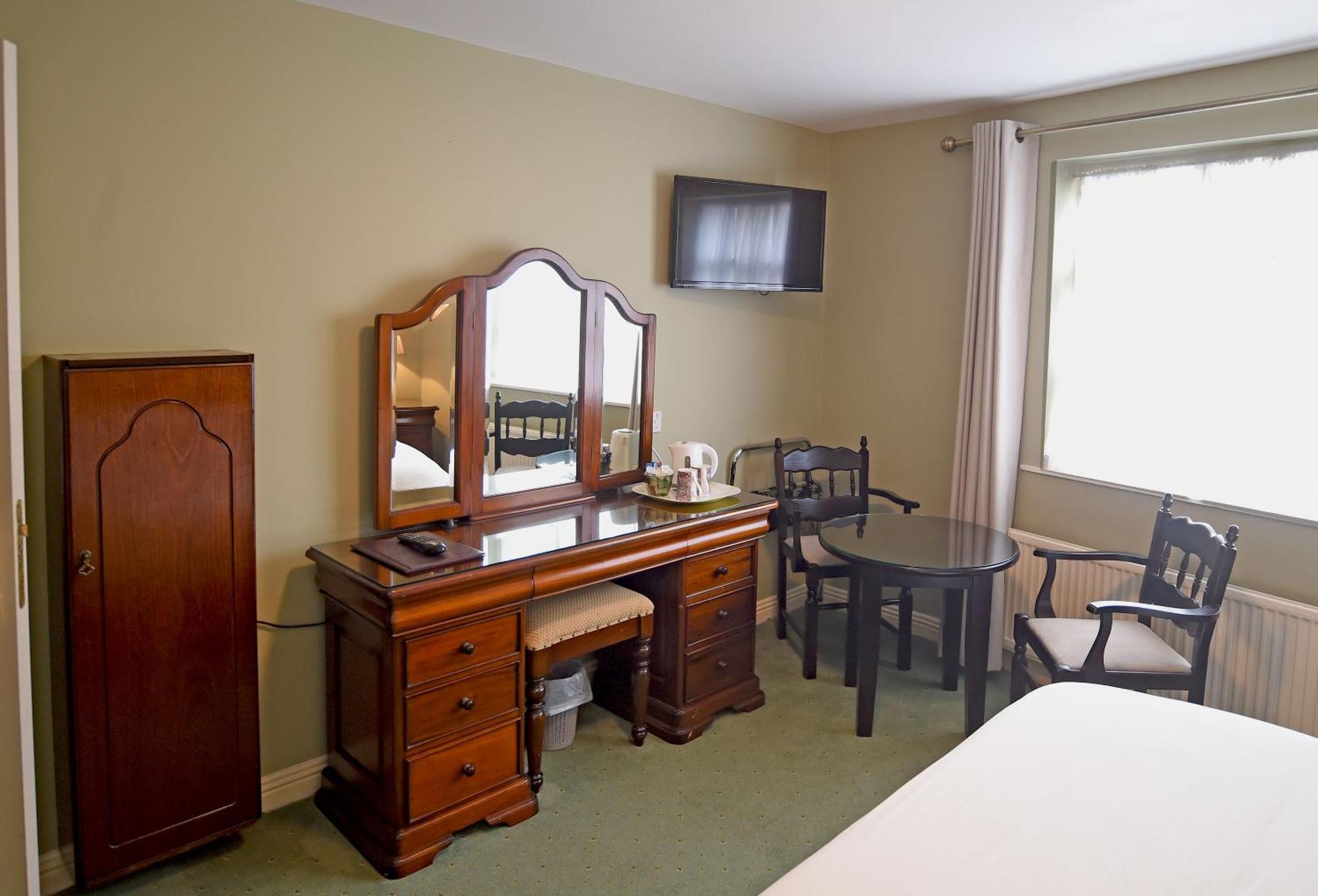 Clooneen House Уестпорт Екстериор снимка